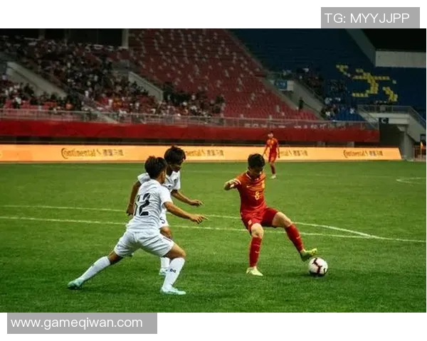 深圳足球队的反击革新之路：重塑战术与团队精神的全新篇章